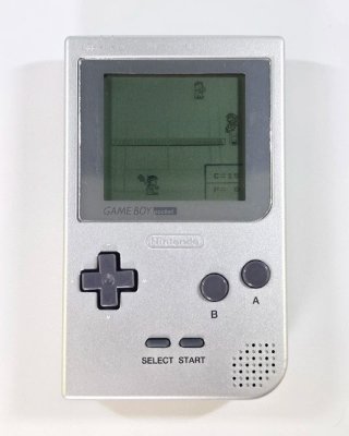 Game Boy Pocket di Nintendo in argento