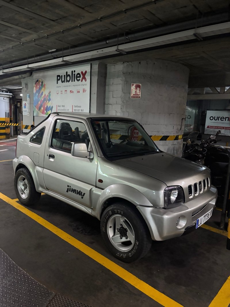 Suzuki Jimny 1998 - foto 1