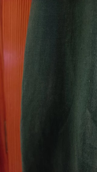 Vestido midi verde tirantes de zara