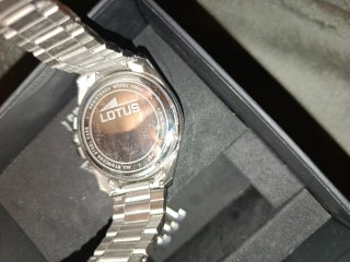 Reloj Lotus Hombre Plata y Verde