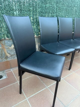 4 Sillas de Comedor Negro