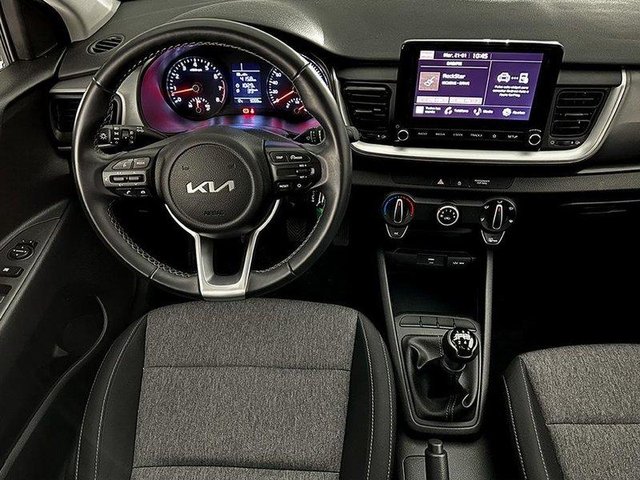 KIA STONIC 1.2 84CV CONCEPT