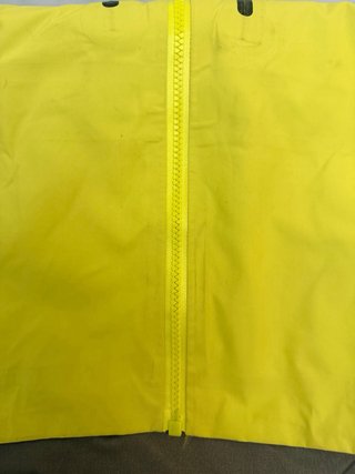 Chaqueta de esquí amarilla verde