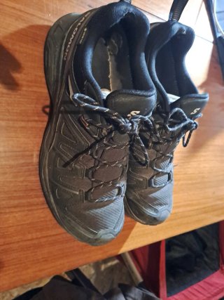 Zapatillas Salomon Montaña Negras