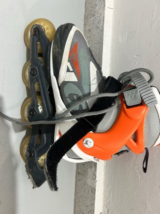 Patines en línea extensibles + protecciones