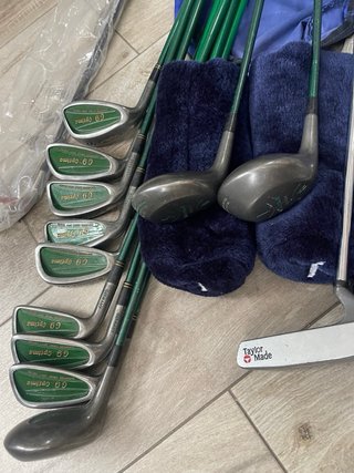 Palos de Golf Optime Verde