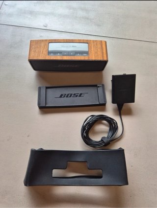 Bose SoundLink Mini 1 con cover