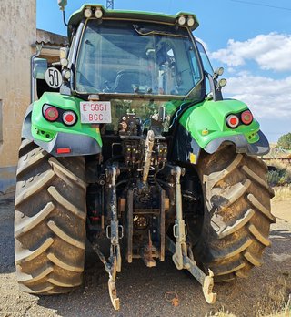 Tractor agrícola
