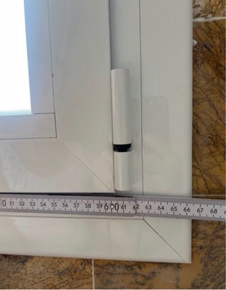 Ventana aluminio con manilla