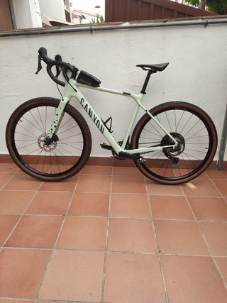 Bicicleta Gravel Canyon Grizl AL7(TallaM) Mejorada