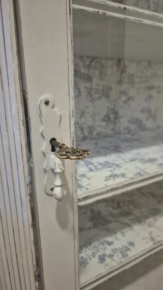 Vitrina Provenzal restaurada Toile de Jo