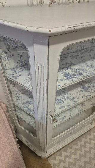 Vitrina Provenzal restaurada Toile de Jo
