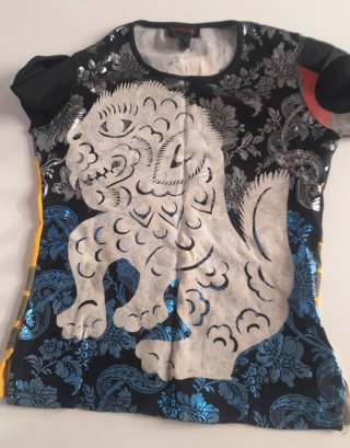 Camiseta Custo Barcelona con estampado de león