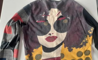 Camiseta Custo Barcelona con estampado de león