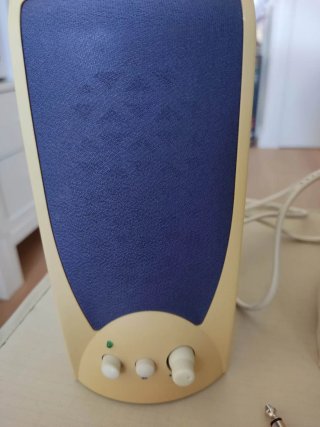 Altavoces Network Beige y Azul