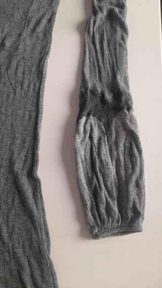 Custo Barcelona vestido con cuello amplio Pedrería