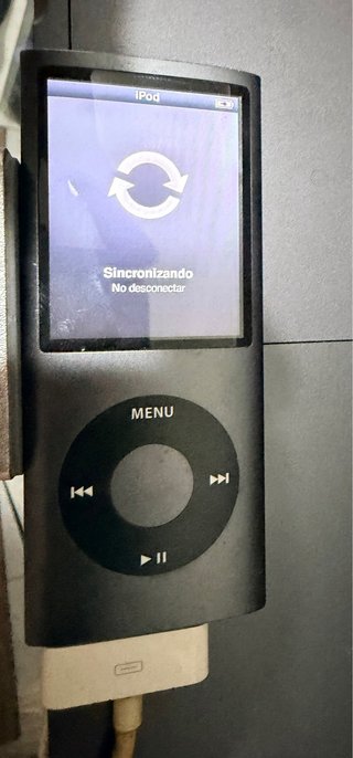 iPod nano 4ta Gen 8GB Plata