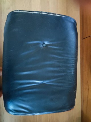Butaca Estilo Eames Lounge Chair con Reposapiés