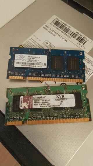 2 Memorias RAM Portátil DDR2 1GB + 512MB