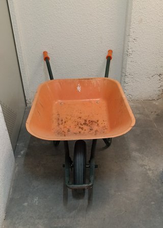Carretilla de jardinería/obra,rueda antipinchazos