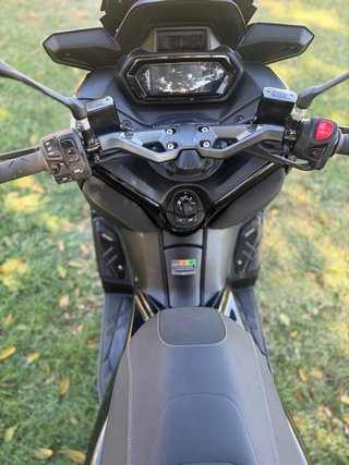 Yamaha XMAX 300 tech max