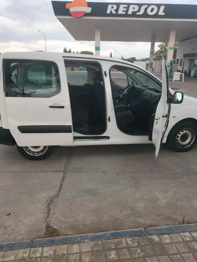 Peugeot Partner 2017 - foto 1