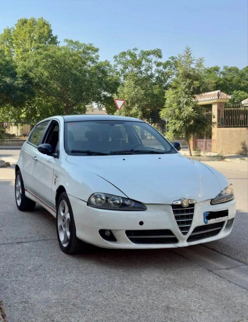 Alfa Romeo 147 2008 - foto 1