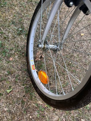 Bicicleta plegable plateada