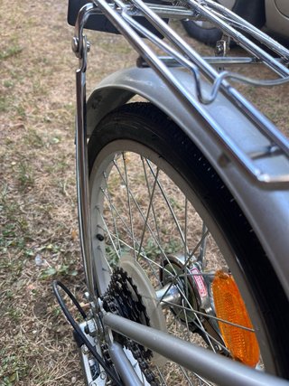 Bicicleta plegable plateada
