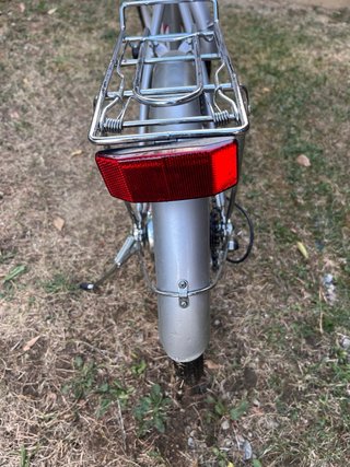 Bicicleta plegable plateada