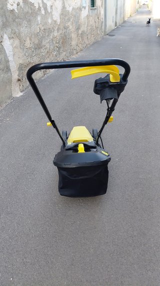 Cortacésped Eléctrico Amarillo y Negro