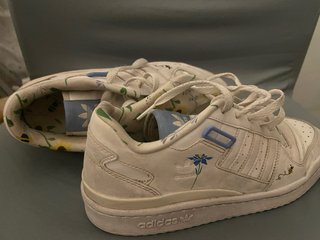Zapatillas Adidas Blancas y Multicolor