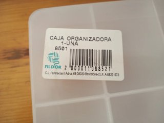 Cajas organizadoras metálicas y plásticas
