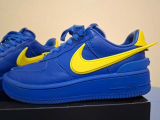 Nike Air Force 1 AMBUSH Azul/Amarillo