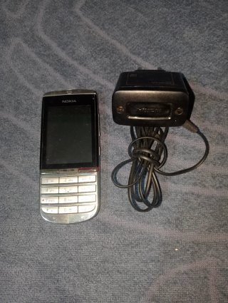 Teléfono Móvil Nokia 300 Plata