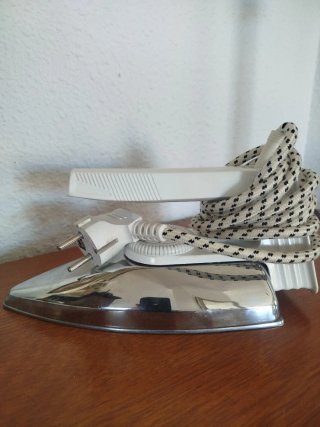 Plancha de ropa vintage