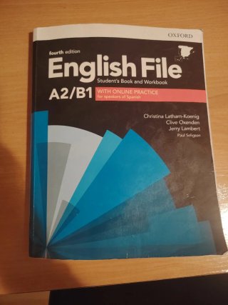 Libro de inglés English File A2/B1