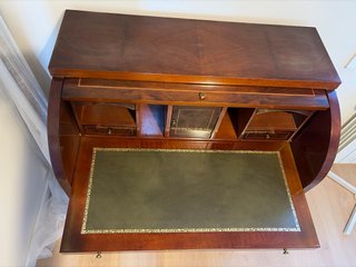 Bureau de marqueteria de Nogal vintage