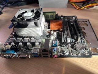 LOTE Placa ASROCK + AMD FX-6300 + 4GB DDR3