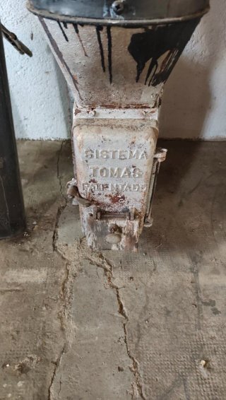 Estufa de leña Clafoll Cáscara avellana