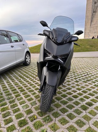 Yamaha Xmax 125cc 2024 Gris Mate