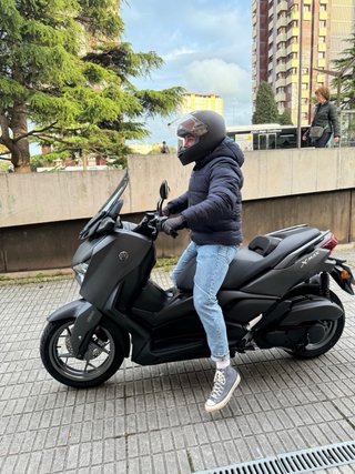 Yamaha Xmax 125cc 2024 Gris Mate