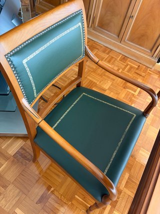 Escritorio y Silla de Madera y Cuero