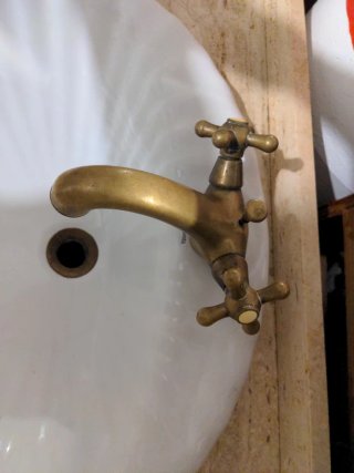 Mueble de baño con lavabo.Vntage.