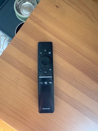 TV Samsung QE55Q82TAT 55 con soporte
