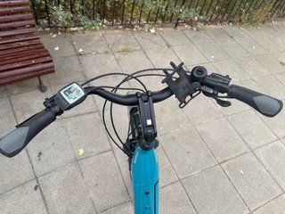 Bicicleta Eléctrica Trek, con cargador, 80 a 100 k