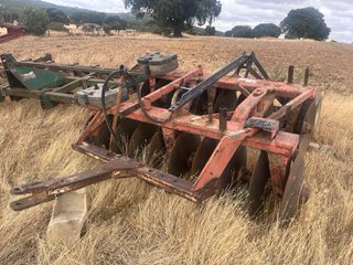 Grada de discos agrícola