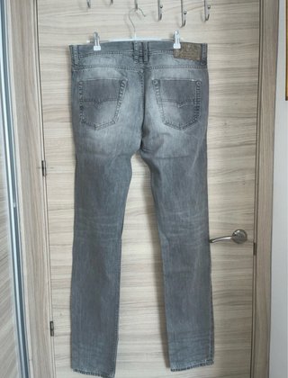 Pantalón gris Diesel hombre
