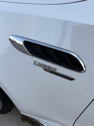 Mercedes-Benz C63 SE Performance 2024