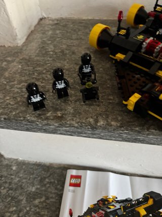 LEGO Icons 10355 Blacktron Renegade